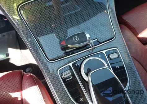 2016 Mercedes-Benz C 300 Sport z USA, uszkodzony, nr VIN 55SWF4JBXGU172191